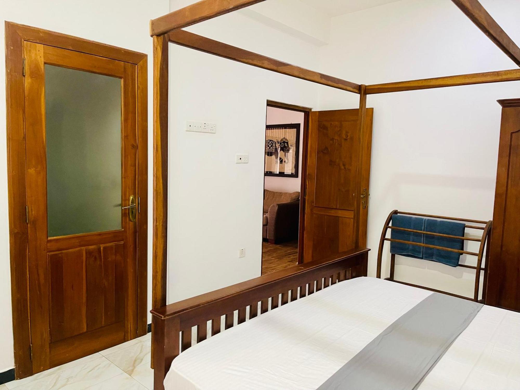 Sand & Surf Guest House نيجومبو المظهر الخارجي الصورة
