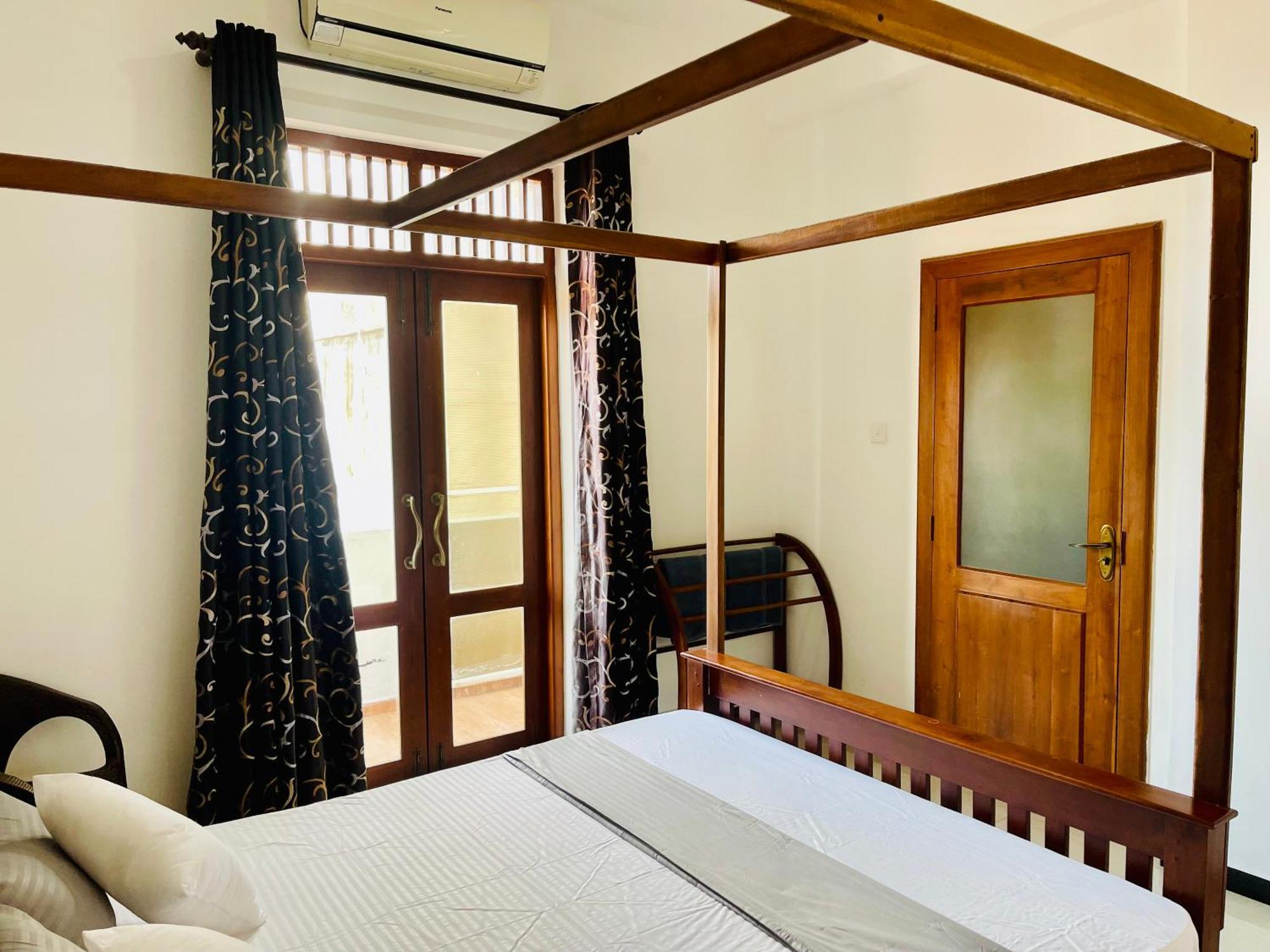 Sand & Surf Guest House نيجومبو المظهر الخارجي الصورة